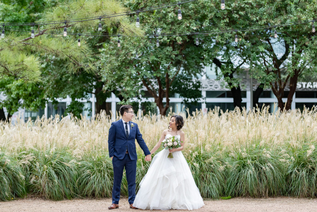 Houston Wedding photographer, half a rice studios, wedding at kim son, wedding photos at discovery green
